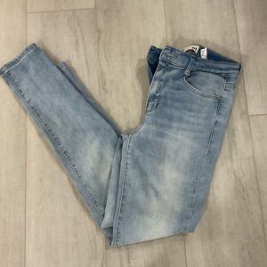 Garage Size 01 Skinny Jeans